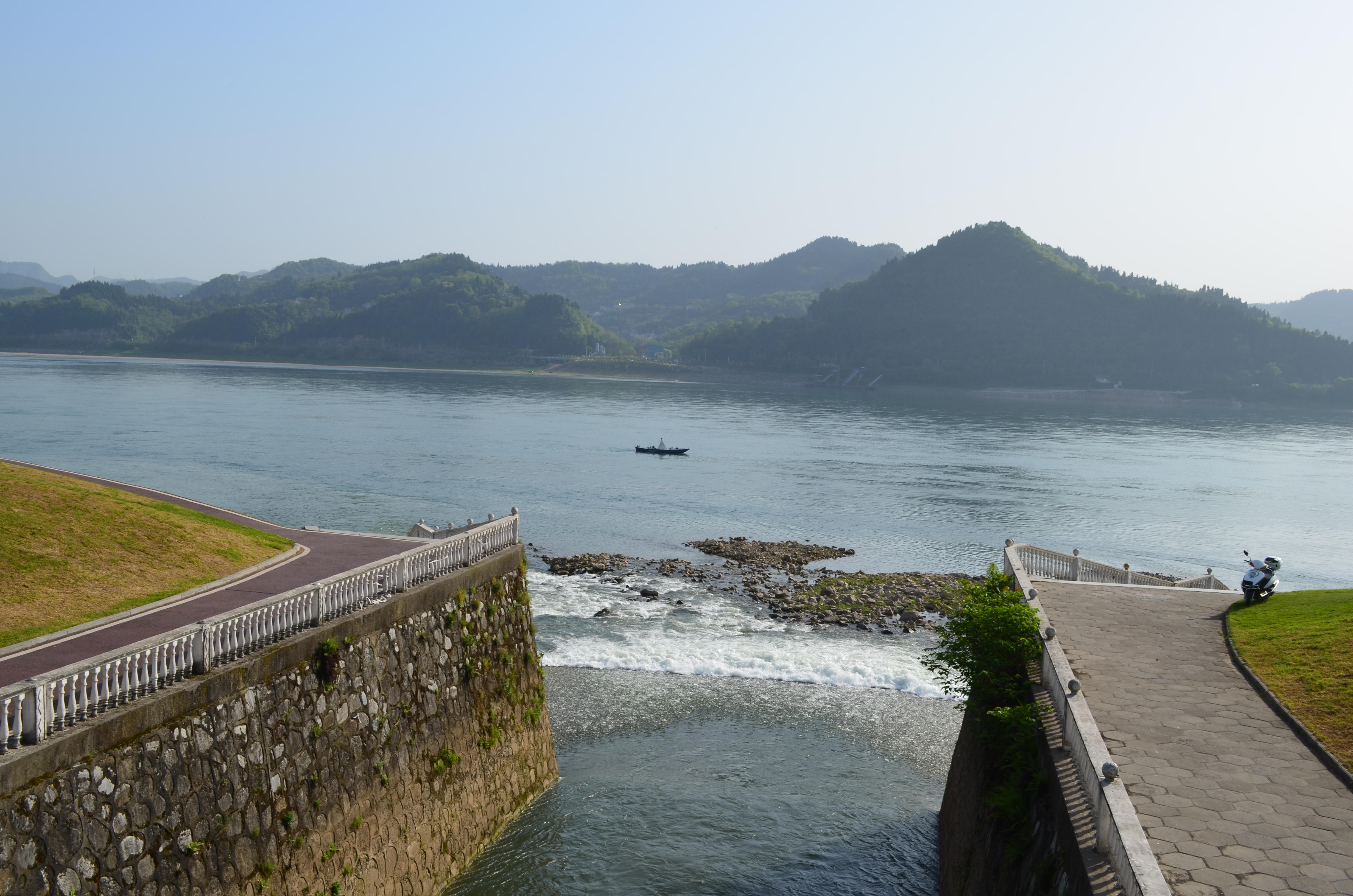 ./2018/03 - Viking China/18 - YiChang/DSC_0910.JPG